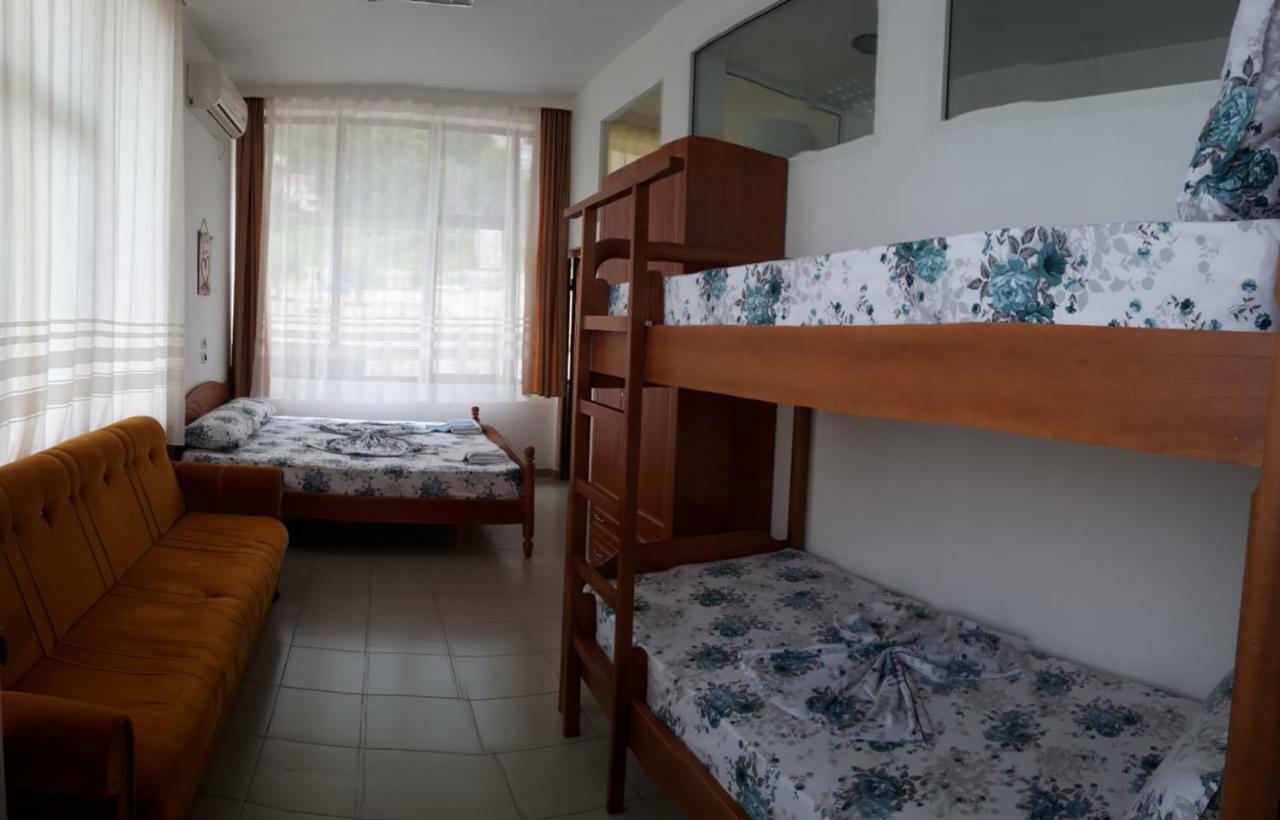 Kruja Hostel Номер фото