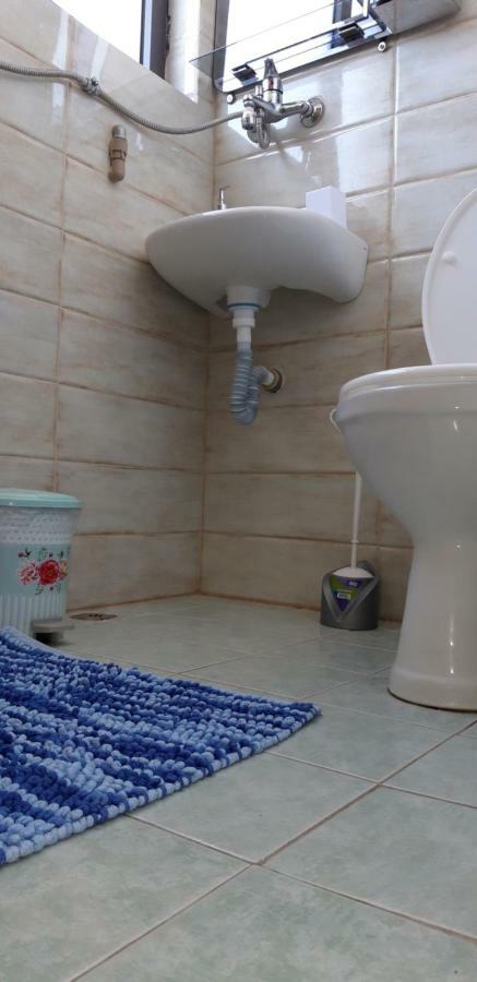 Kruja Hostel Экстерьер фото